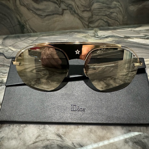 DIOR UNISEX Aviators ➡️NEW!! $695! Gold Aviators UNISEX Sunglasses AUTHENTIC! - Picture 9 of 14